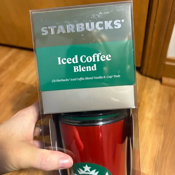 Starbucks holiday gift set red tumbler Iced Coffee Blend Vanilla K-Cup Pods - Picture 4 of 5